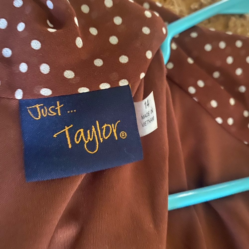 Polka Dot Sleeveless Dress - Picture 5 of 5